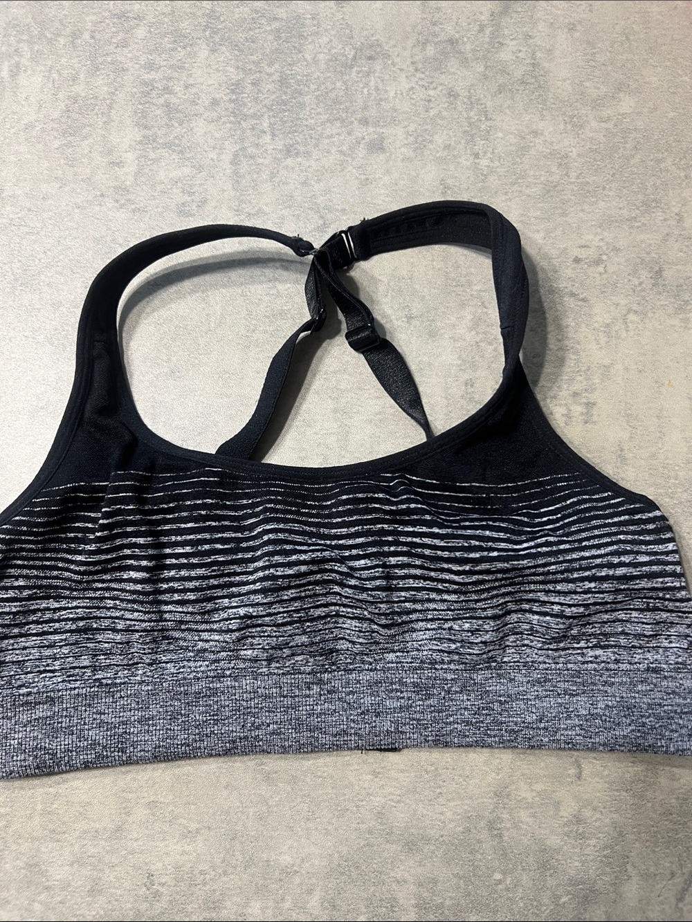 Forever 21 Black & Gray Striped Seamless Sports Bra